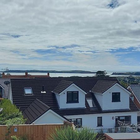 Sea Crest, Beautiful Home In Tenby With Sea Views מראה חיצוני תמונה