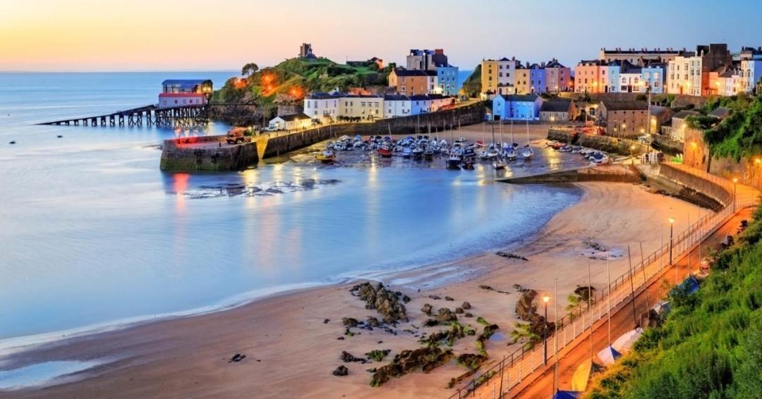 Sea Crest, Beautiful Home In Tenby With Sea Views מראה חיצוני תמונה